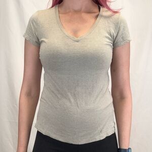 Nollie Basics V Neck Tee Oatmeal Beige Stretch T Shirt M Casual